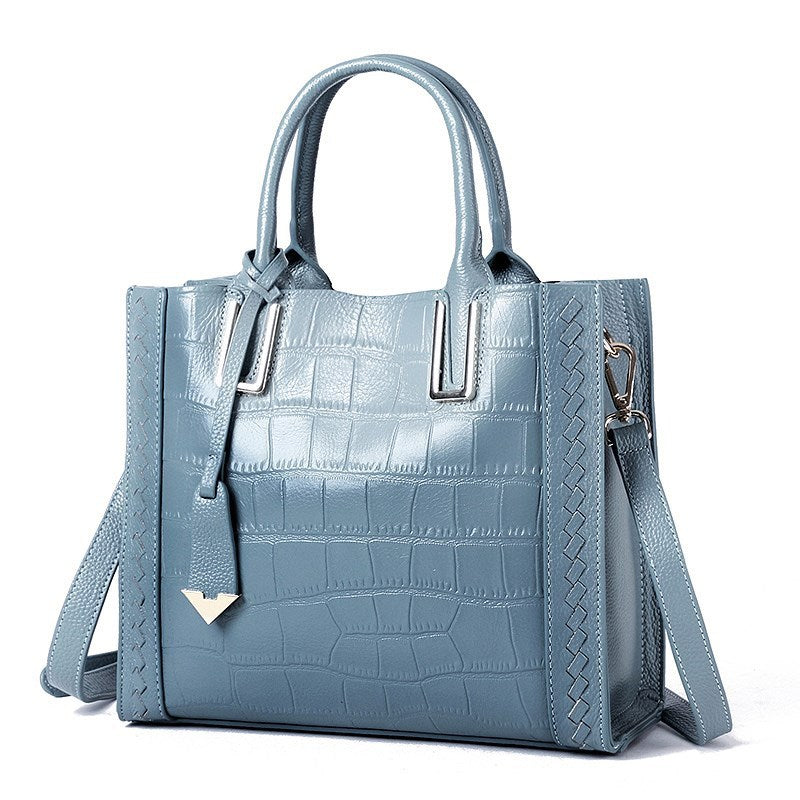 Elaris Woven Artistry Handbags