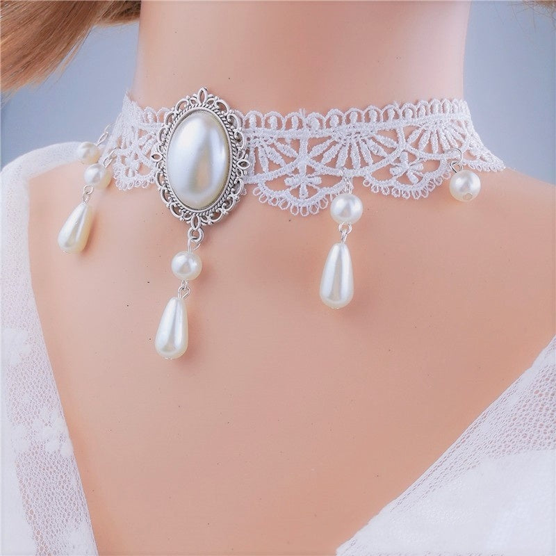 Lacélia Necklace