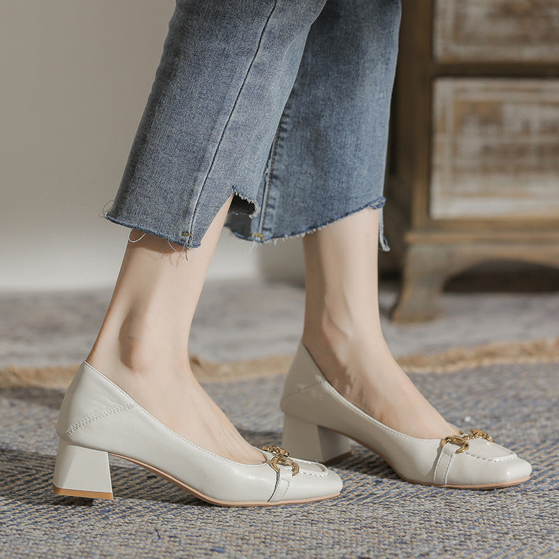 Elara Cuir Carré