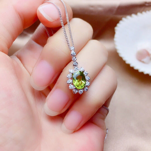 Elara Olivine Cristal