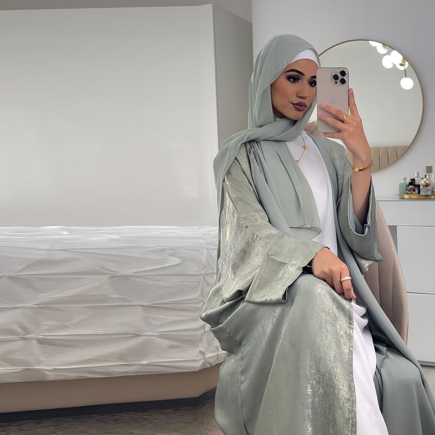 Auraline Robe