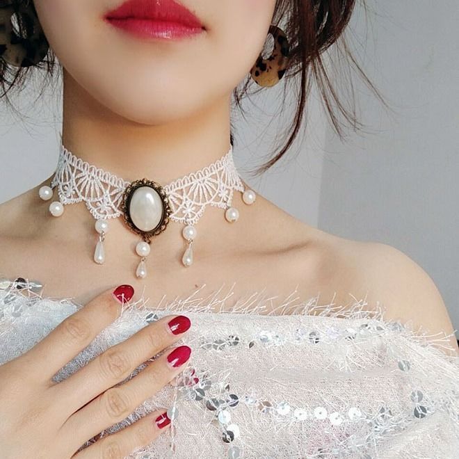 Lacélia Necklace