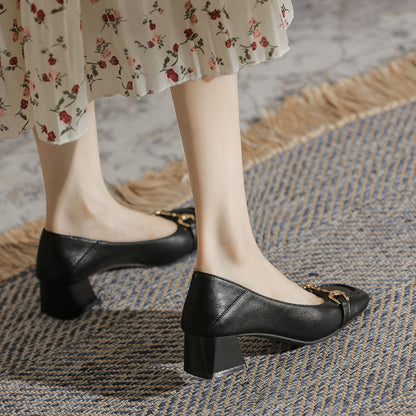 Elara Cuir Carré
