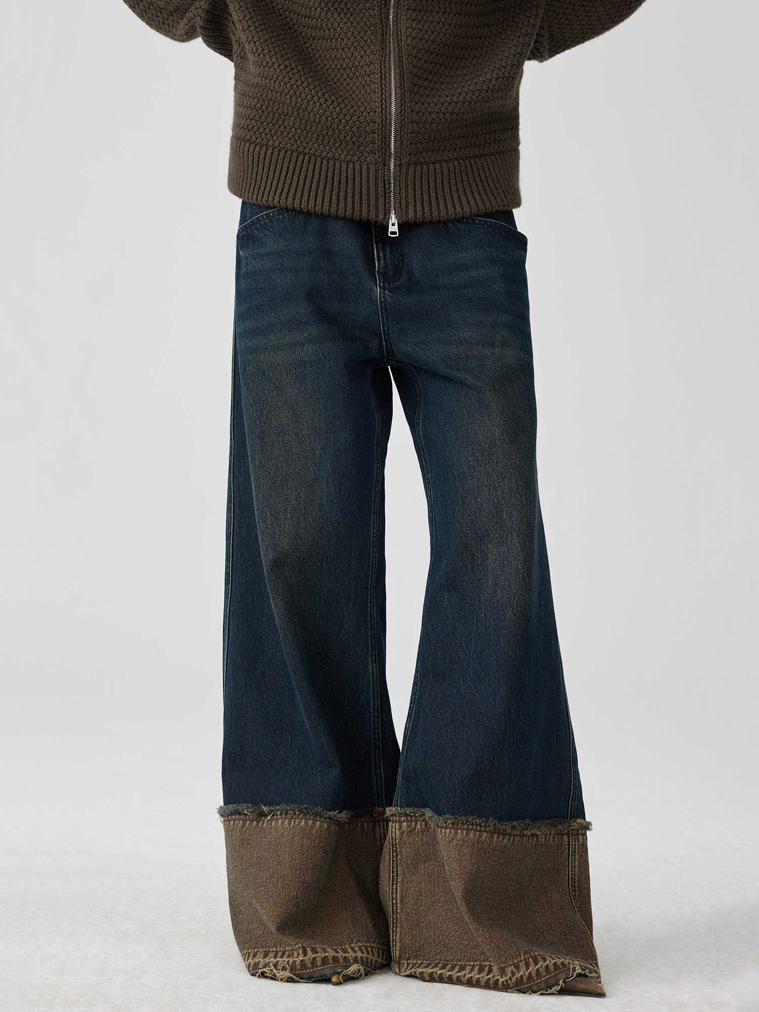 Vionnet Raw - Hem Nano Jeans - ALIZAVionnet Raw - Hem Nano JeansVionnet Raw - Hem Nano JeansVionnet Raw - Hem Nano JeansmenALIZAALIZABrown And BlueVionnet Raw - Hem Nano Jeans30